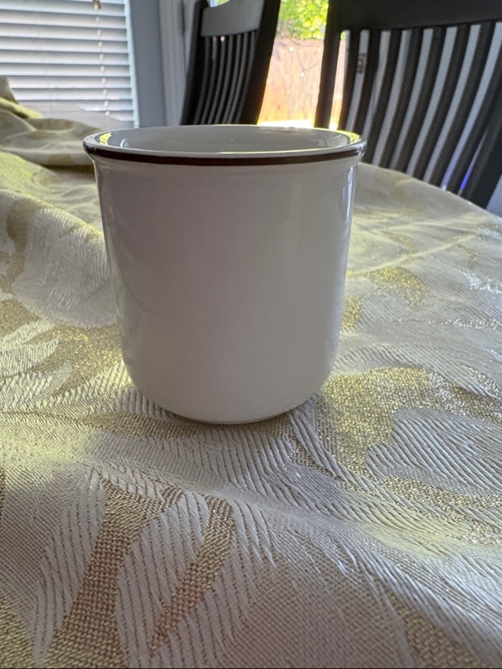 Villeroy & Boch White Ceramic Spice Jar with Blue Juniper Motif. - Picture 4 of 5